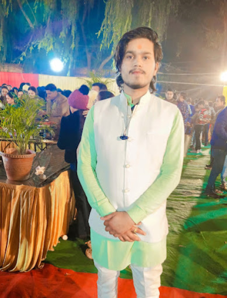  Astrologer Vijaykant Gautam